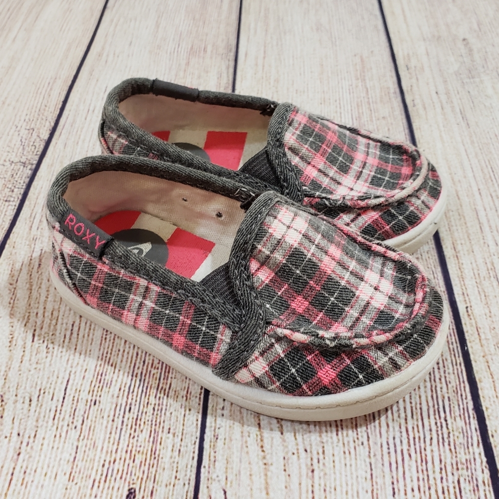 Roxy toddler girl slip on plaid shoes Sz. 5